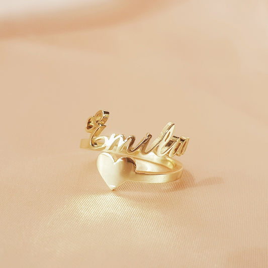 AntiqueAccesories PERSONALIZED Single Name Heart Ring, 18k Gold